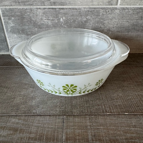 Vintage 1970's Glasbake Green Daisy Pattern Casserole Baking Dish 9”X3”with lid - Picture 6 of 7